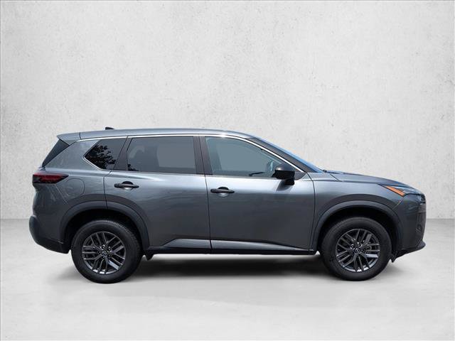 Used 2023 Nissan Rogue S AWD/4WD image 4