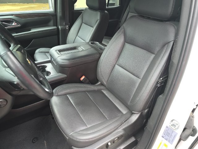 Used 2023 Chevrolet Tahoe LT w/ Luxury Package AWD/4WD image 13