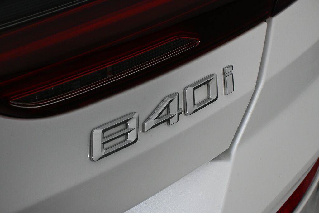 Used 2024 BMW 840i xDrive Convertible AWD/4WD image 23