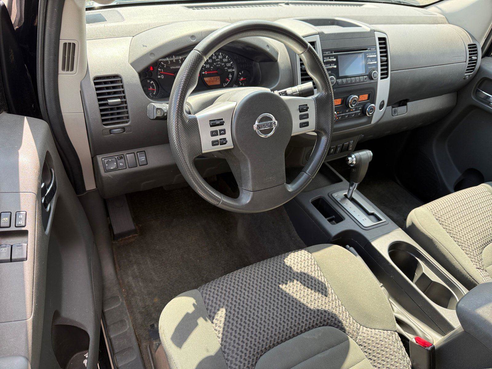 Used 2014 Nissan Frontier SV w/ SV Value Truck Package image 14