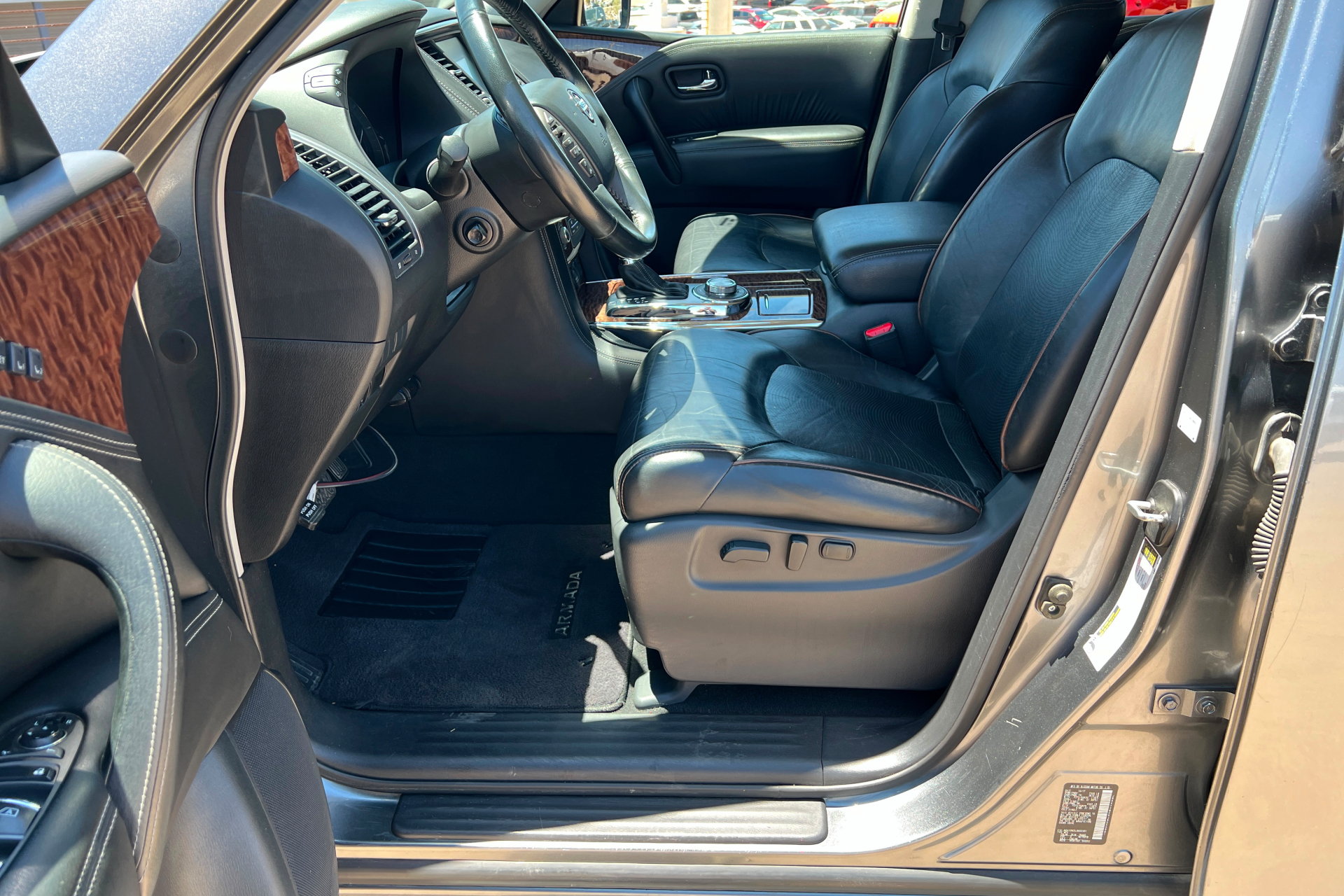 Used 2018 Nissan Armada SL w/ Moonroof Package AWD/4WD image 17