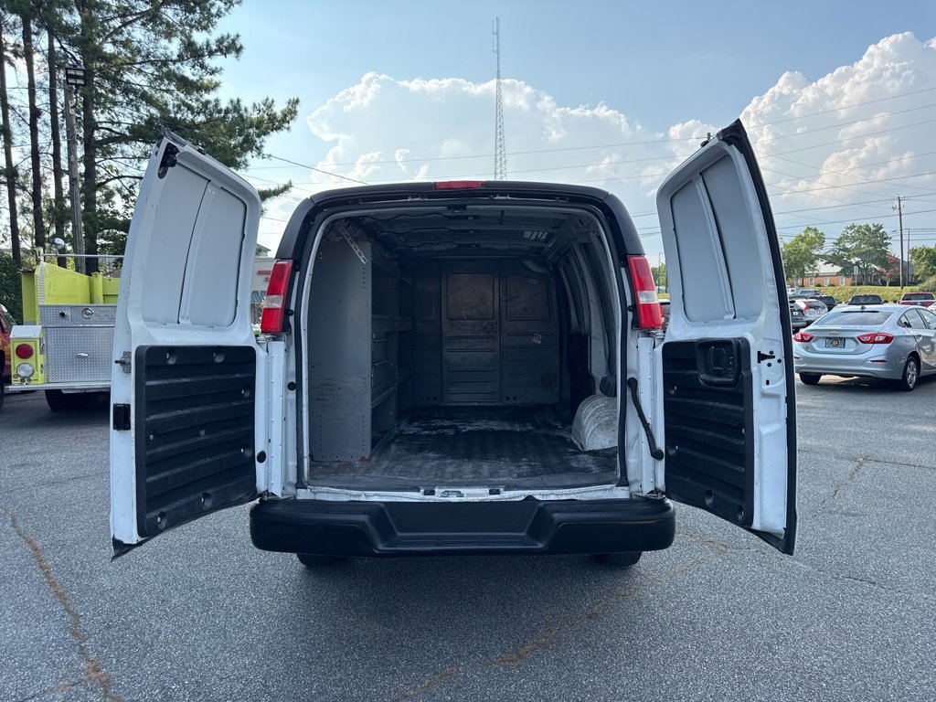Used 2019 Chevrolet Express 2500 image 30