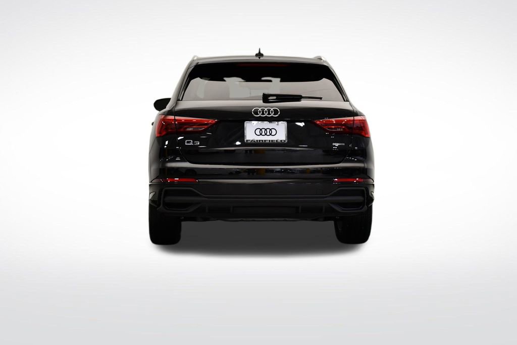 Used 2025 Audi Q3 2.0T Premium w/ Convenience Package AWD/4WD image 4