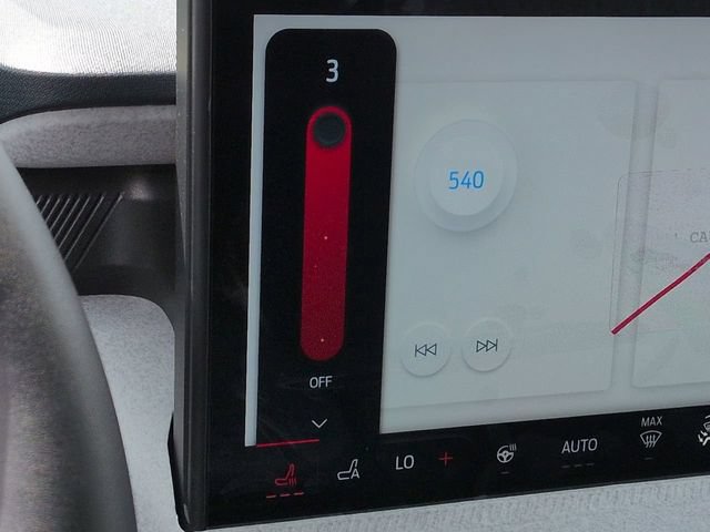 New 2026 Ford Maverick XLT w/ XLT Luxury Package FWD image 24