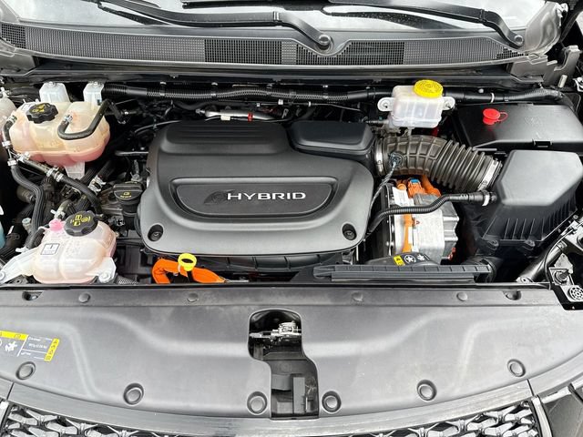 Used 2024 Chrysler Pacifica Limited FWD image 27