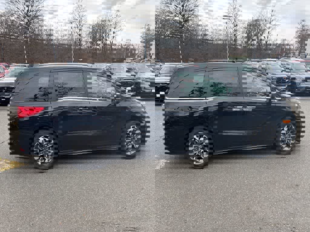 Certified 2023 Honda Odyssey EX-L image 9