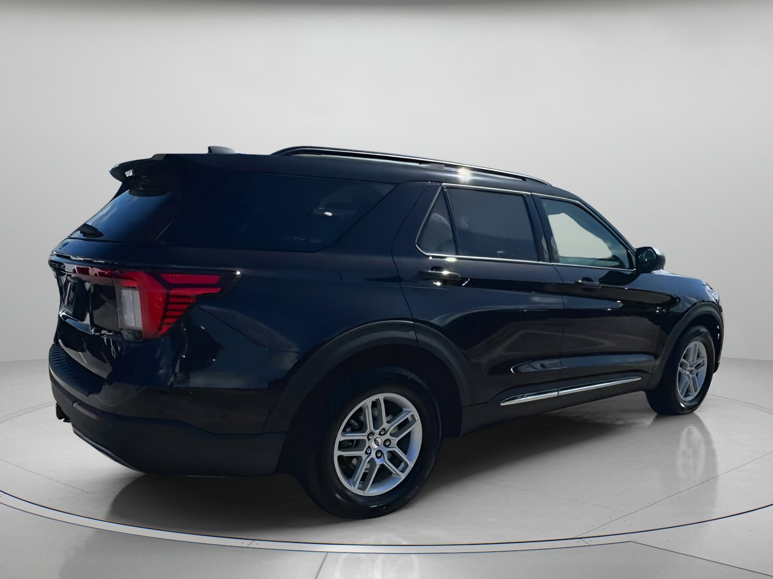 New 2025 Ford Explorer Active w/ Active Comfort Package image 33