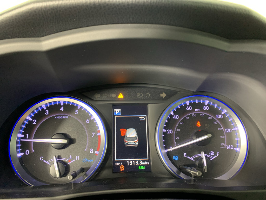 Used 2019 Toyota Highlander XLE image 23