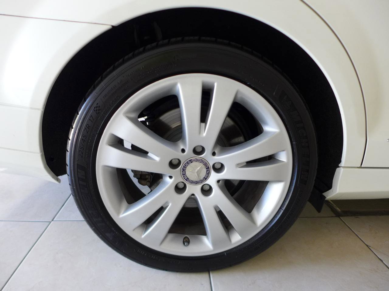 Used 2009 Mercedes-Benz C 300 4MATIC Sedan image 74