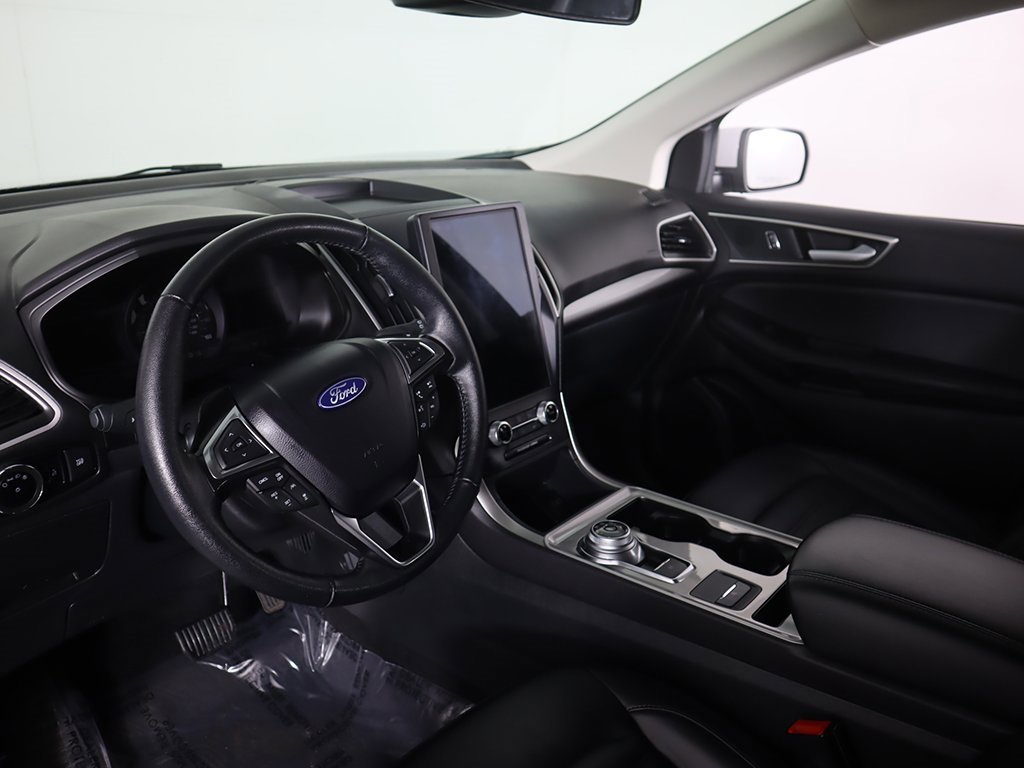 Used 2024 Ford Edge SEL image 25