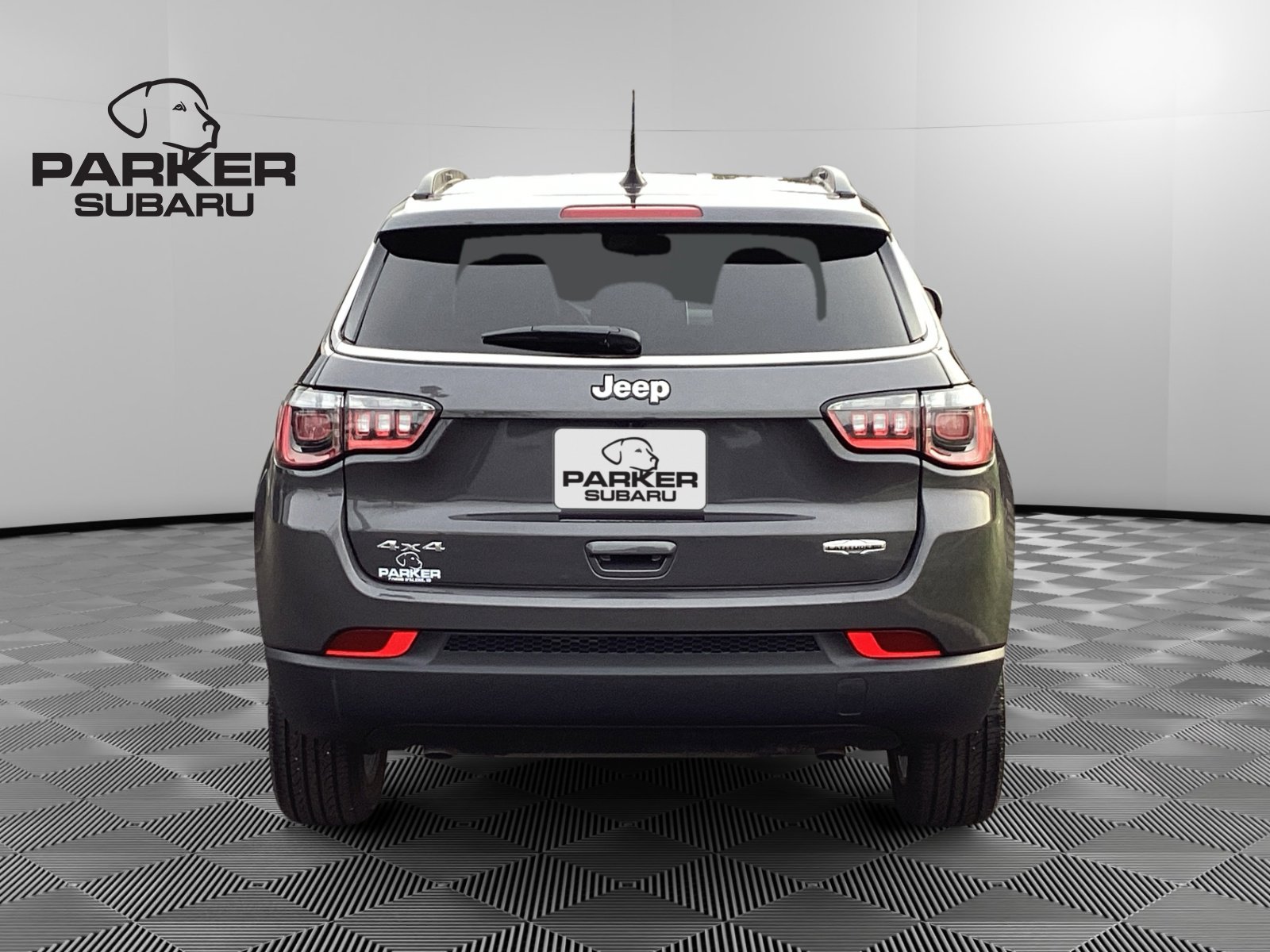 Used 2024 Jeep Compass Latitude image 4