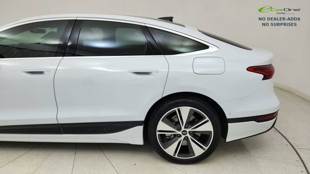 Used 2025 Audi A6 e-tron Premium Plus w/ Premium Plus RWD image 11