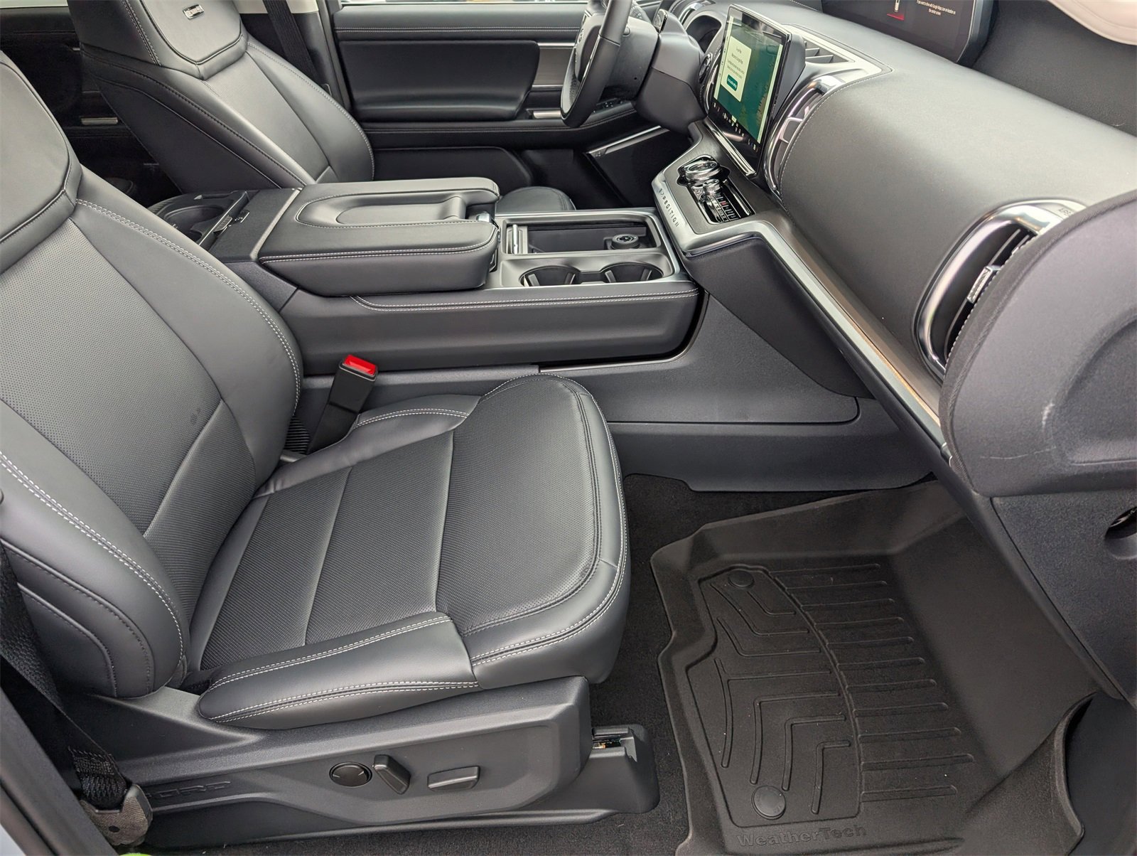 New 2025 Ford Expedition Max Platinum w/ Driver's Package image 28