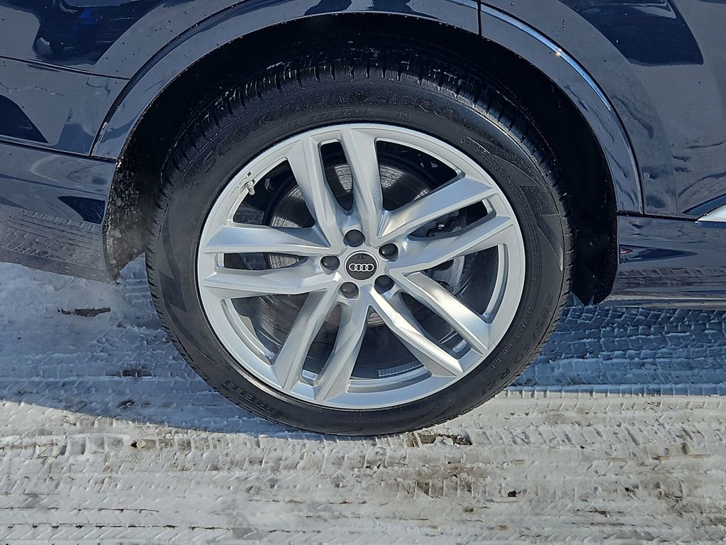 Certified 2025 Audi Q7 3.0T Premium Plus w/ Premium Plus Package image 9