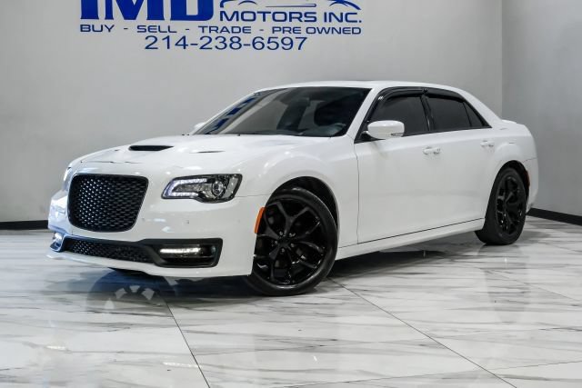 Used 2022 Chrysler 300 S w/ Comfort Group RWD image 2