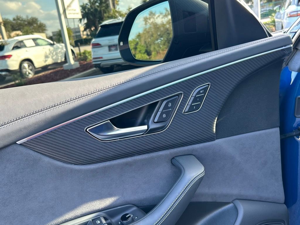 Used 2025 Audi RS Q8 performance image 77