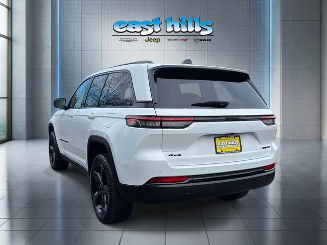 Certified 2024 Jeep Grand Cherokee Limited w/ Black Appearance Package AWD/4WD image 4