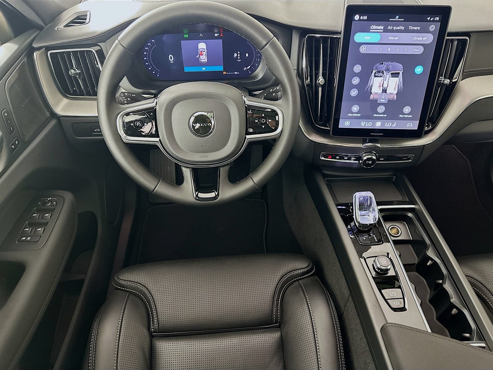 New 2026 Volvo XC60 B5 Ultra w/ Protection Package Premier AWD/4WD image 14