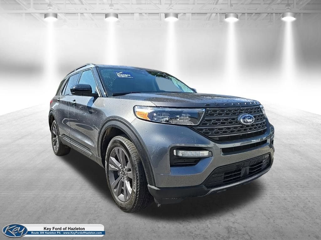 Used 2024 Ford Explorer XLT w/ Equipment Group 202A AWD/4WD image 1