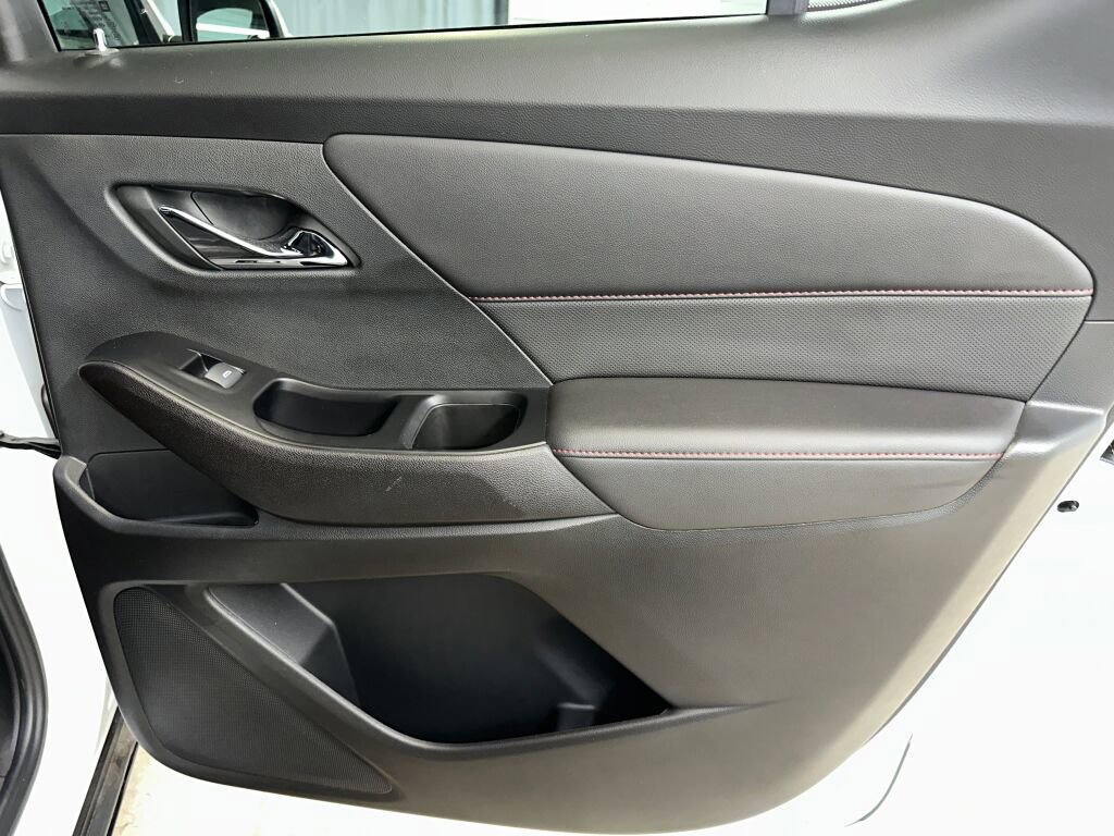 Certified 2023 Chevrolet Traverse RS w/ LPO, Floor Liner Package image 33
