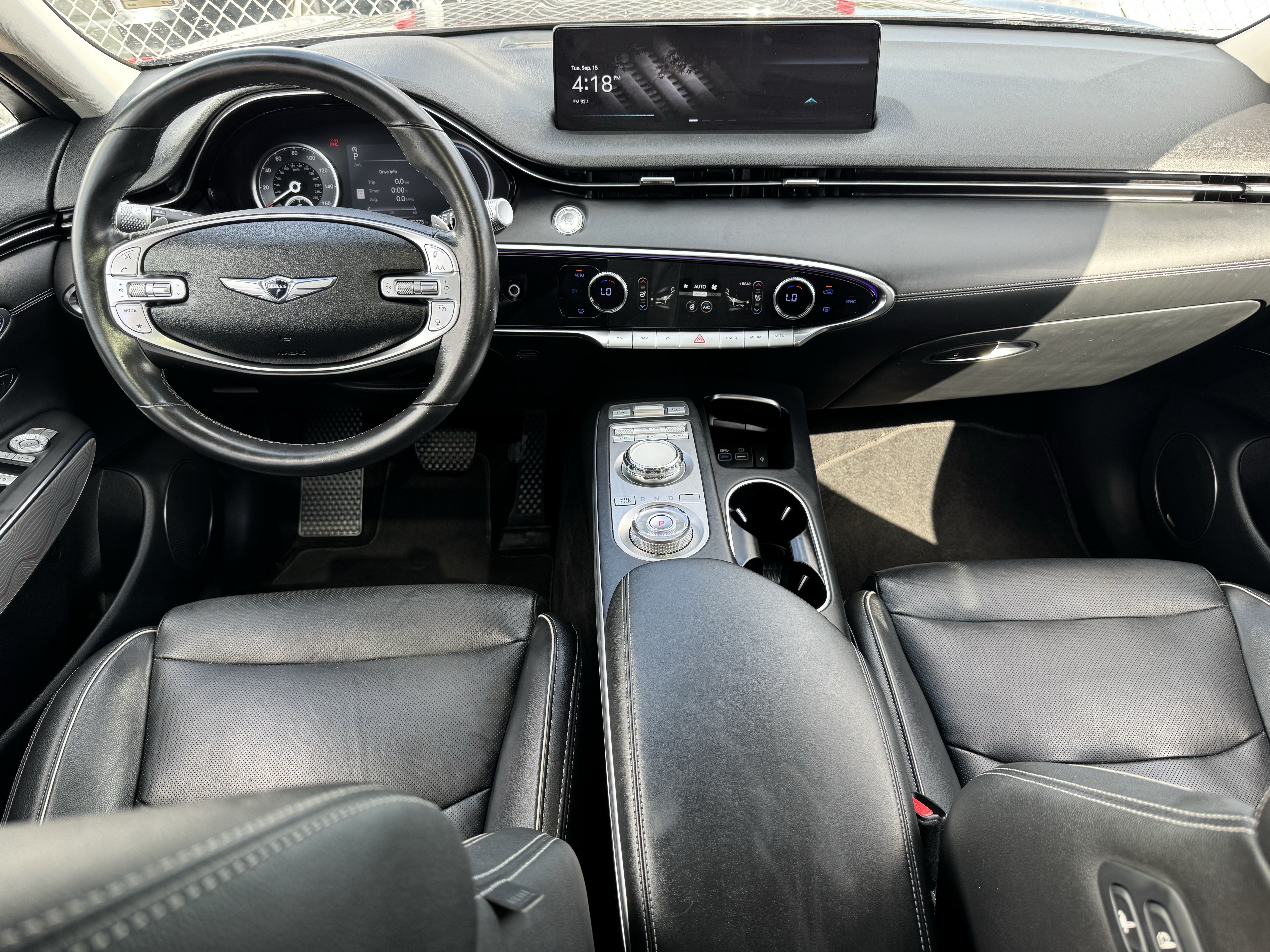 Used 2022 Genesis GV70 2.5T w/ Advanced Package AWD/4WD image 26
