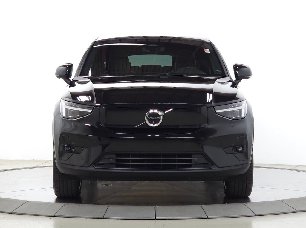 Used 2023 Volvo C40 P8 Recharge Ultimate w/ Protection Package Premier AWD/4WD image 2