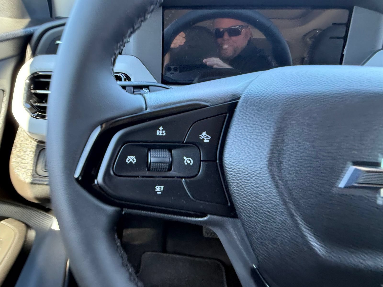 New 2027 Chevrolet Bolt RS w/ Technology Package FWD image 18