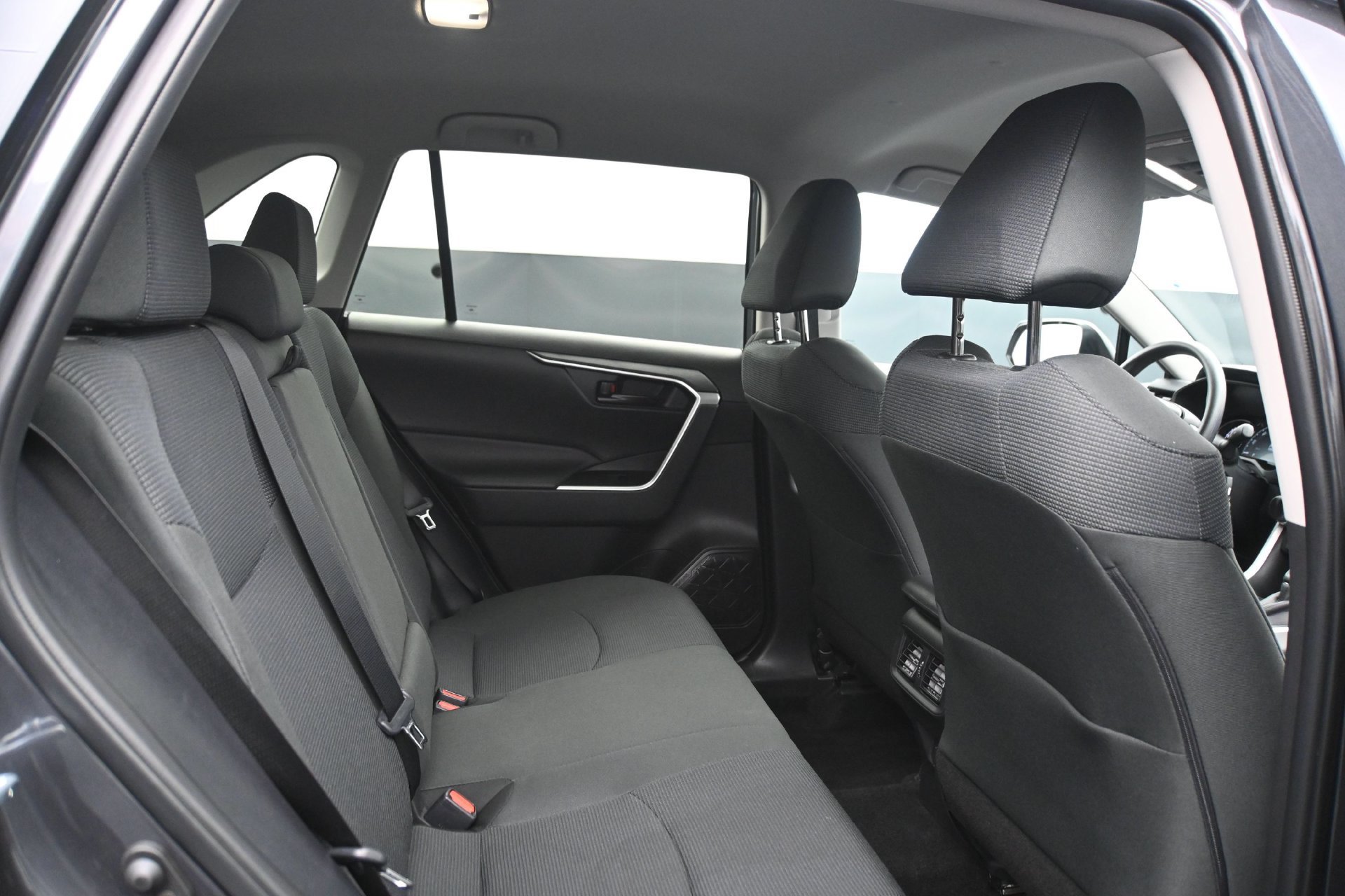 Used 2024 Toyota RAV4 LE AWD/4WD image 14