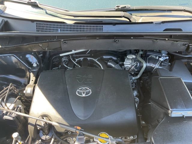 Used 2017 Toyota Highlander XLE image 31