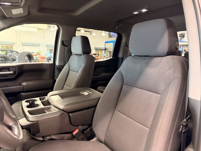 Used 2021 Chevrolet Silverado 1500 Custom Trail Boss AWD/4WD image 5