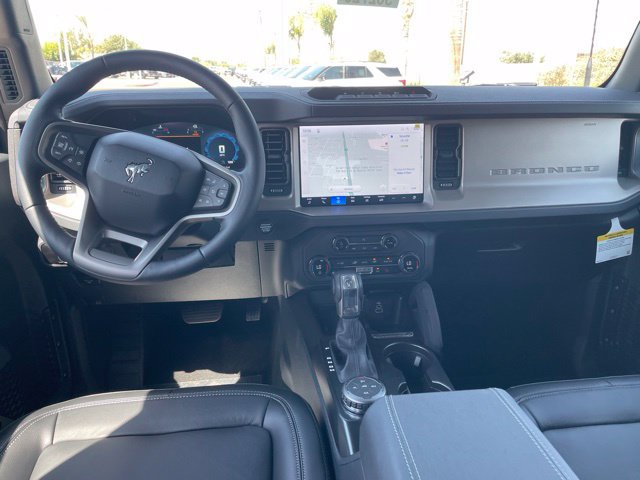 New 2026 Ford Bronco Outer Banks w/ Sasquatch Package AWD/4WD image 21