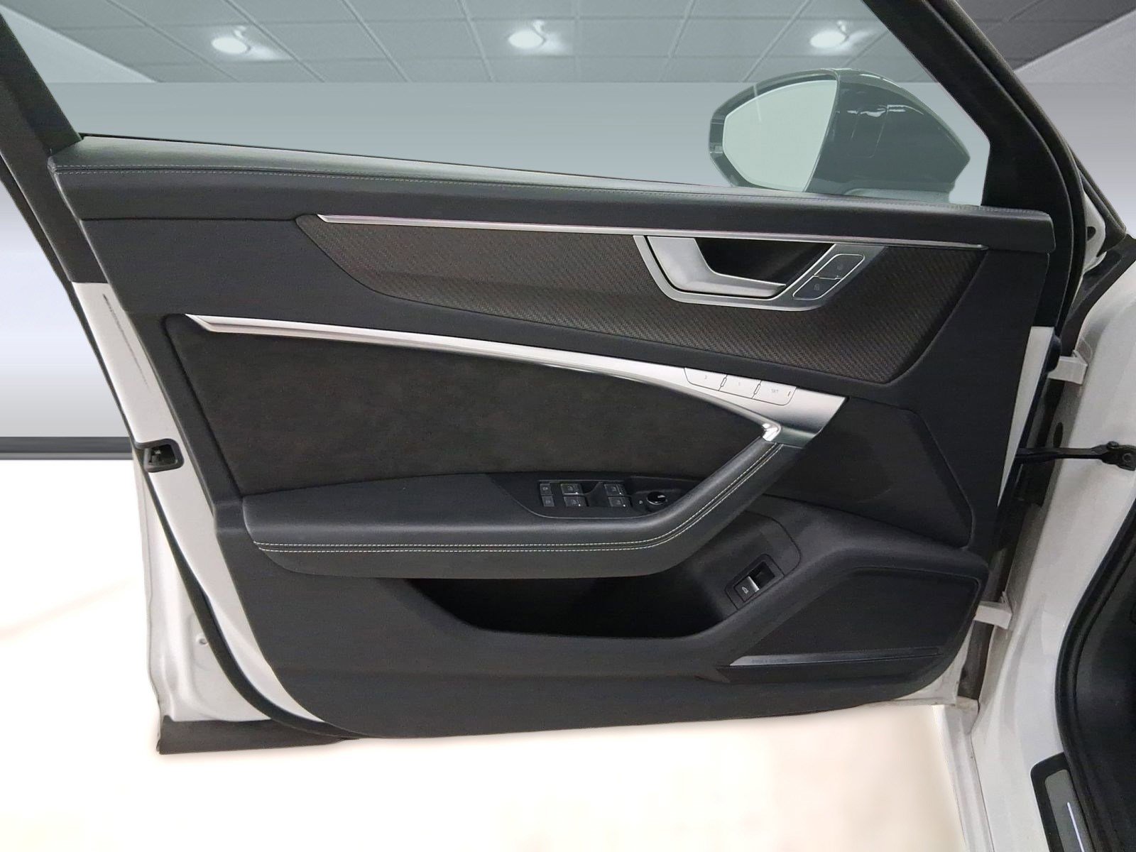 Used 2021 Audi S6 Prestige w/ Prestige Package image 20