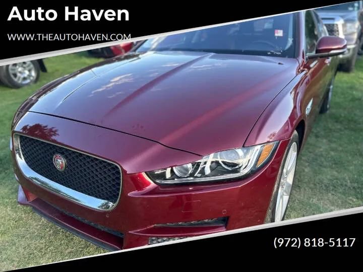 Used 2017 Jaguar XE Premium RWD image 30