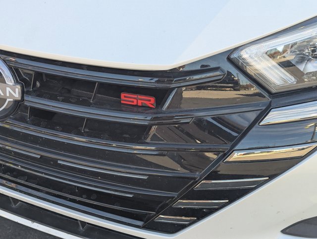 Used 2025 Nissan Versa SR image 11