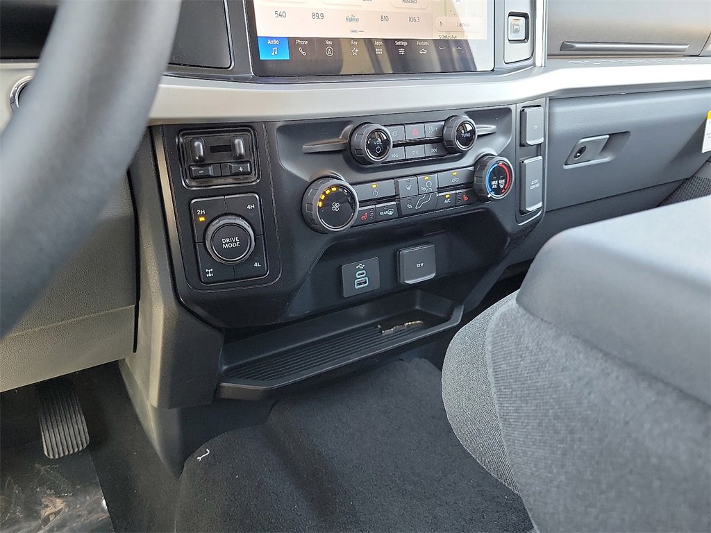New 2026 Ford F250 XLT w/ XLT Premium Package image 25