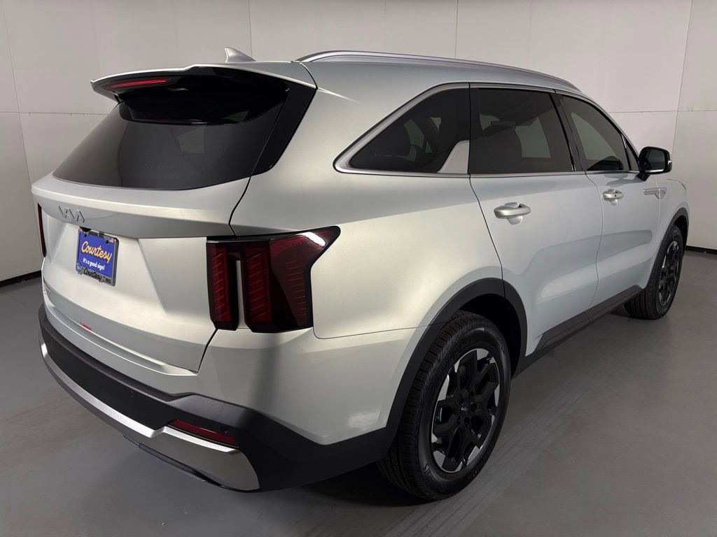 New 2026 Kia Sorento S image 8