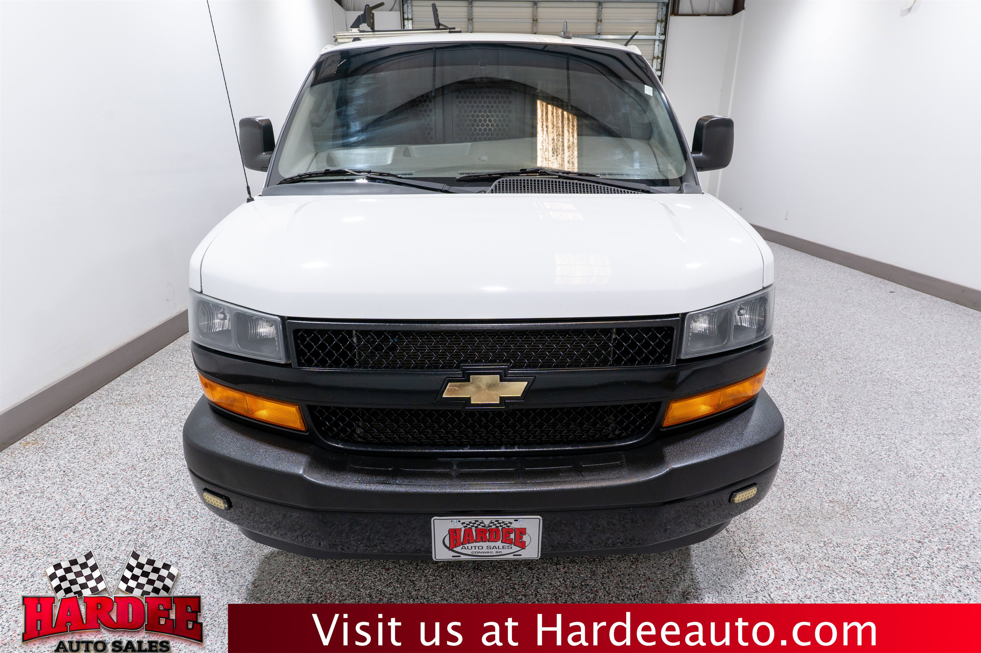 Used 2020 Chevrolet Express 2500 w/ Driver Convenience Package RWD image 7