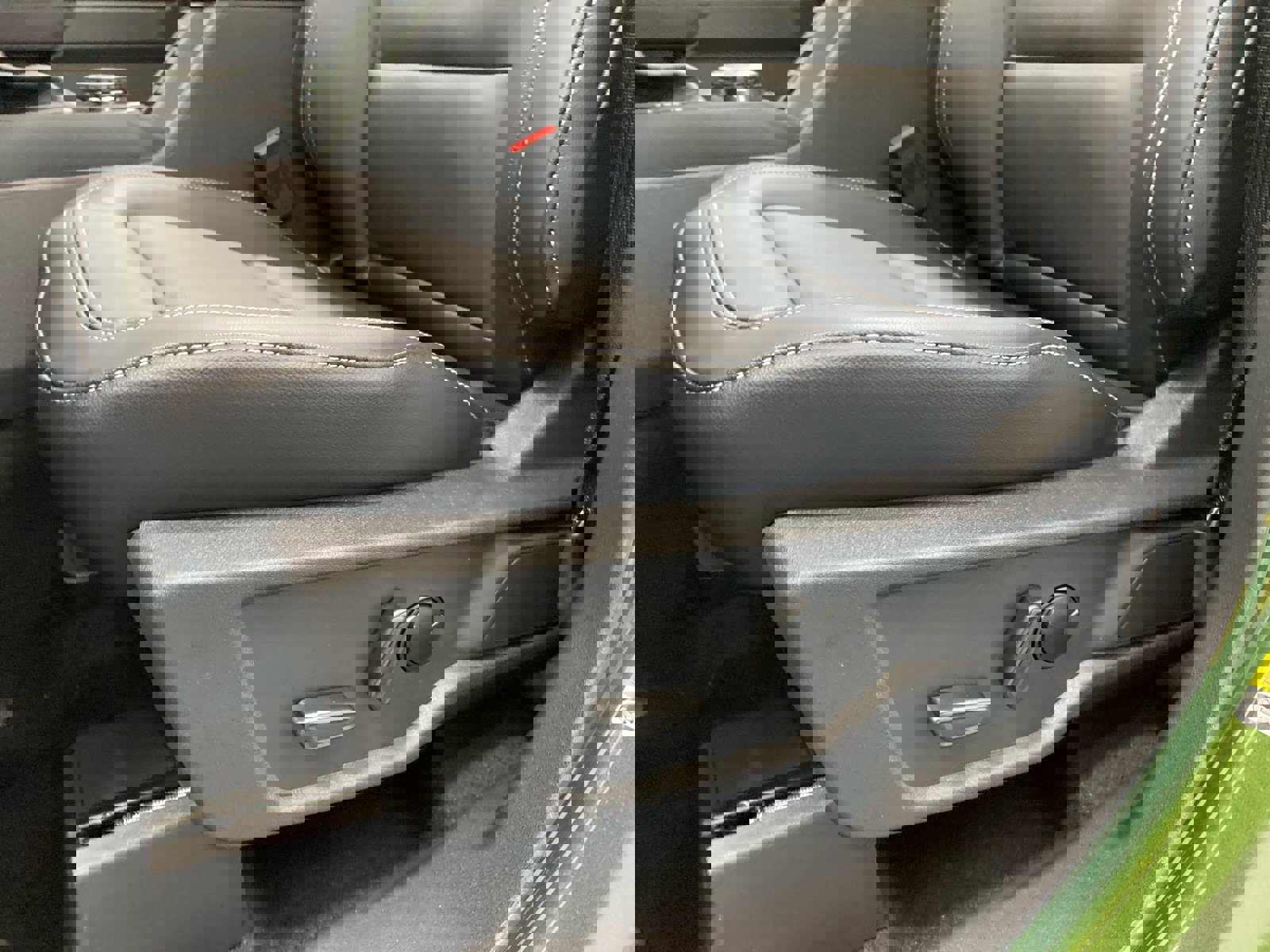 New 2025 Ford Bronco Outer Banks image 17