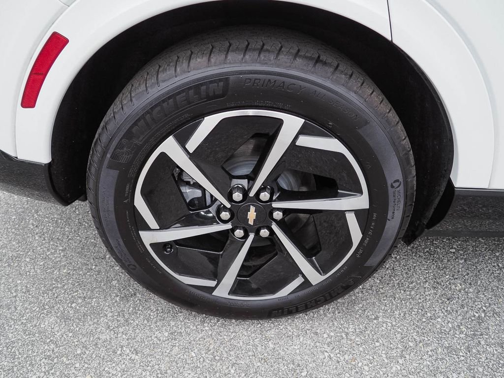 Used 2025 Chevrolet Equinox EV LT w/ Convenience Package FWD image 35