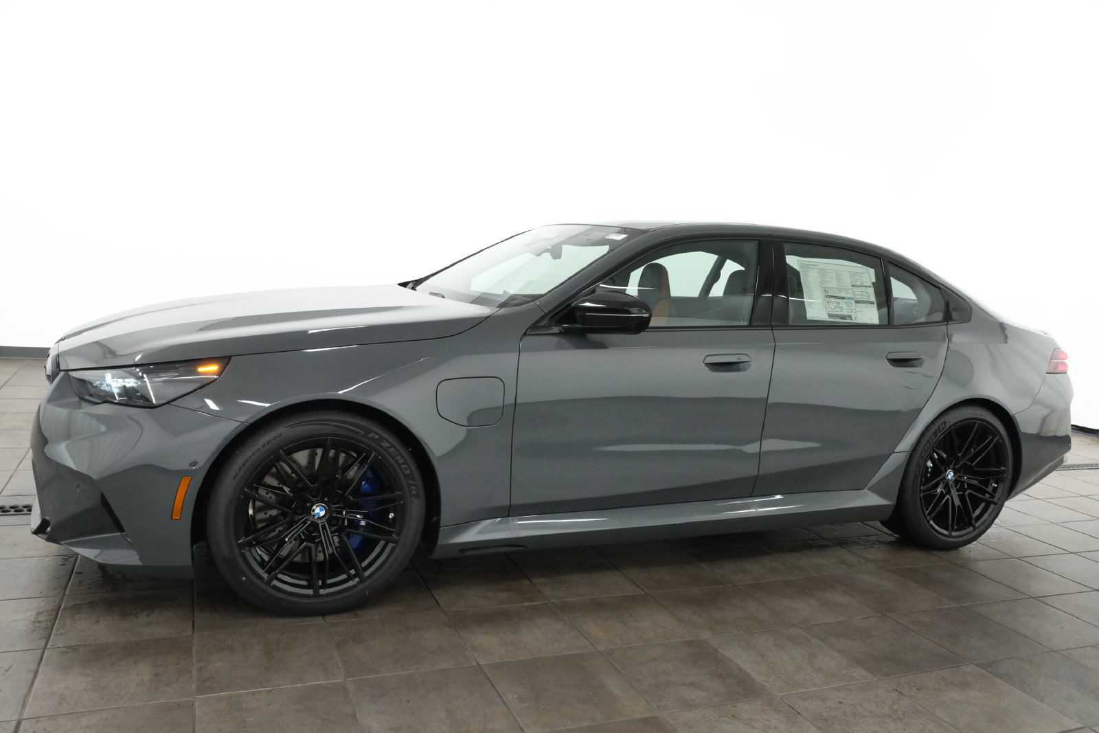 New 2027 BMW M5 w/ Executive Package AWD/4WD image 3