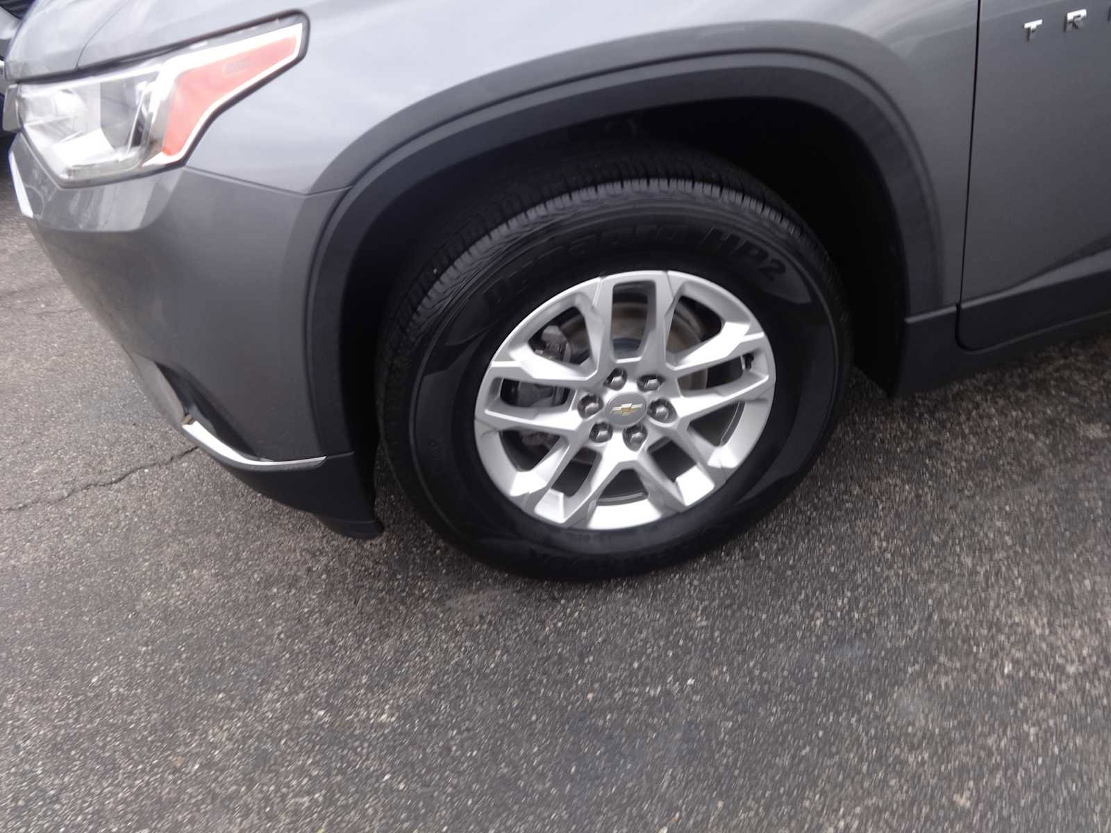 Used 2019 Chevrolet Traverse LT image 4