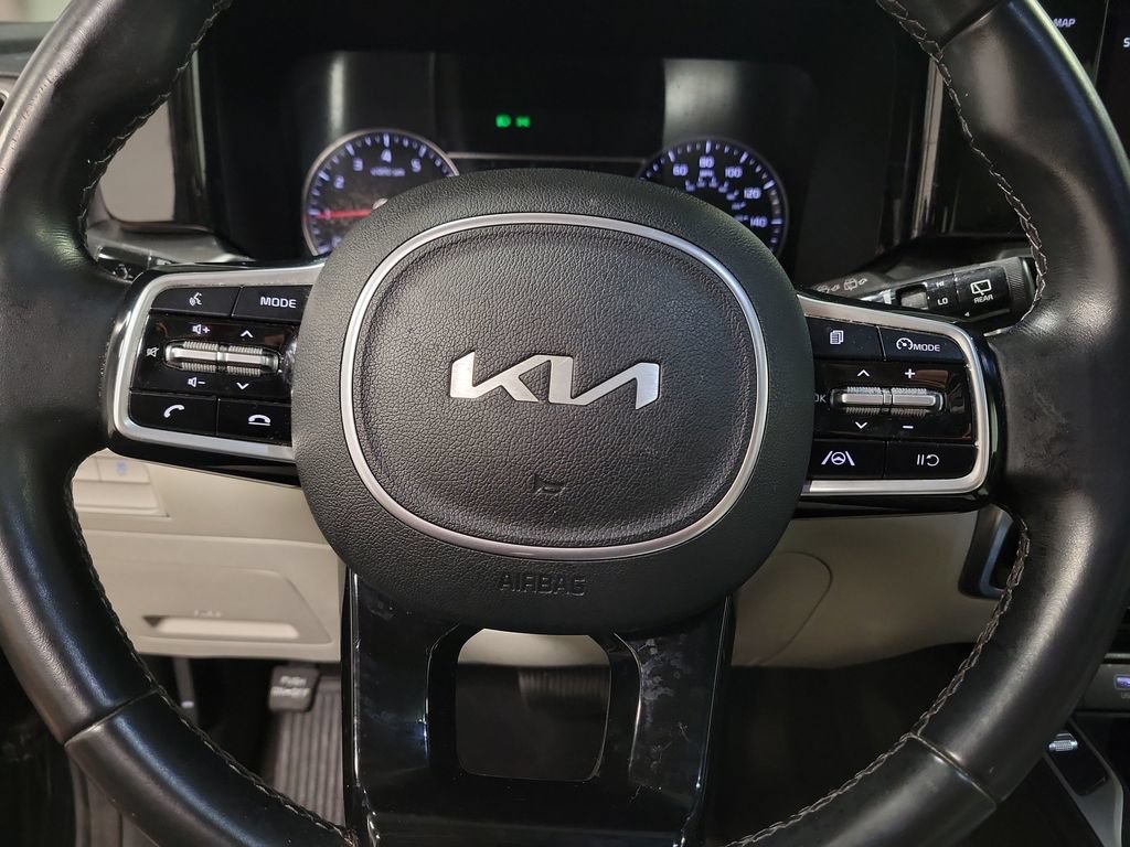 Used 2022 Kia Sorento S w/ Panoramic Sunroof Package FWD image 22
