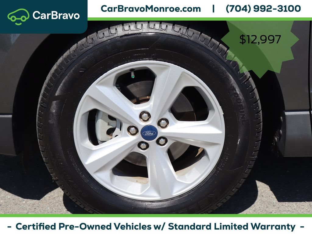 Used 2020 Ford Edge SE w/ Cargo Accessory Package FWD image 12
