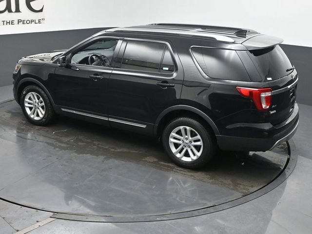 Used 2017 Ford Explorer XLT FWD image 41