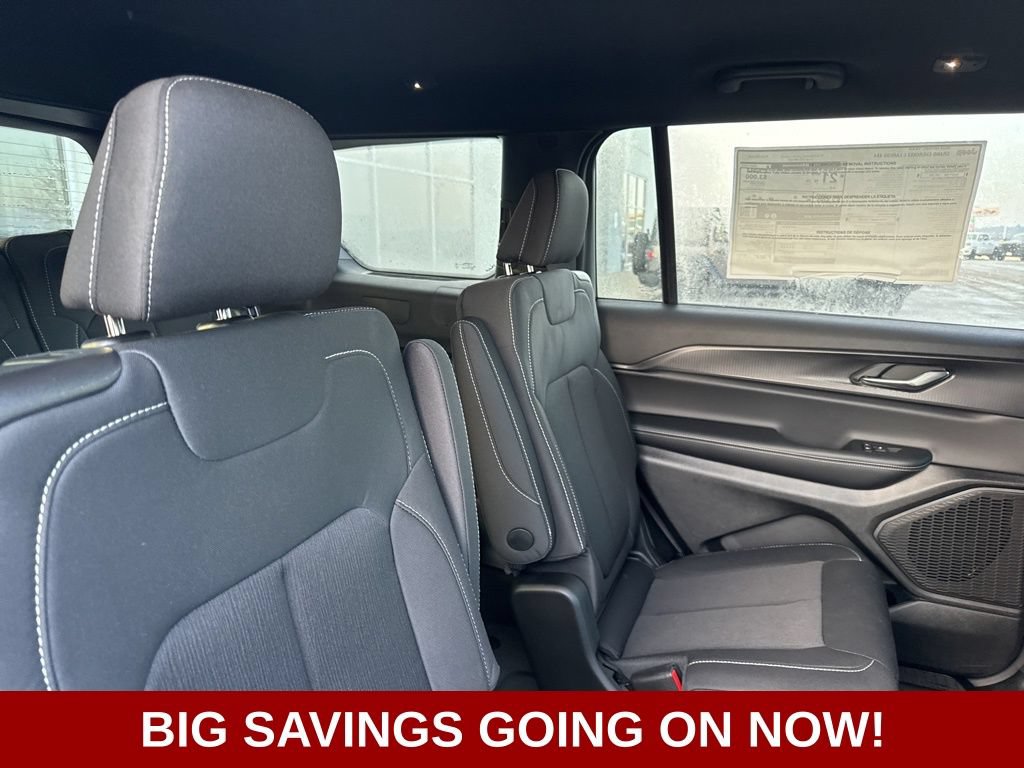 New 2025 Jeep Grand Cherokee L Laredo AWD/4WD image 47
