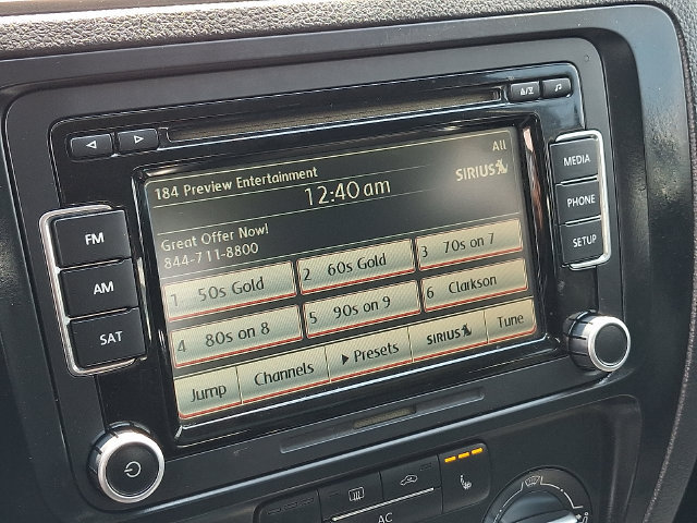 Used 2012 Volkswagen Jetta SE FWD image 18