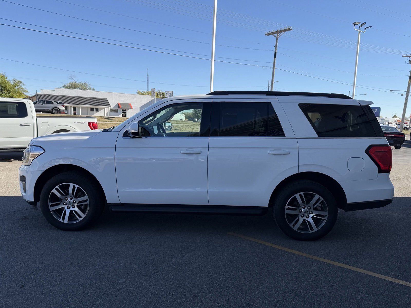 Used 2024 Ford Expedition XLT image 4