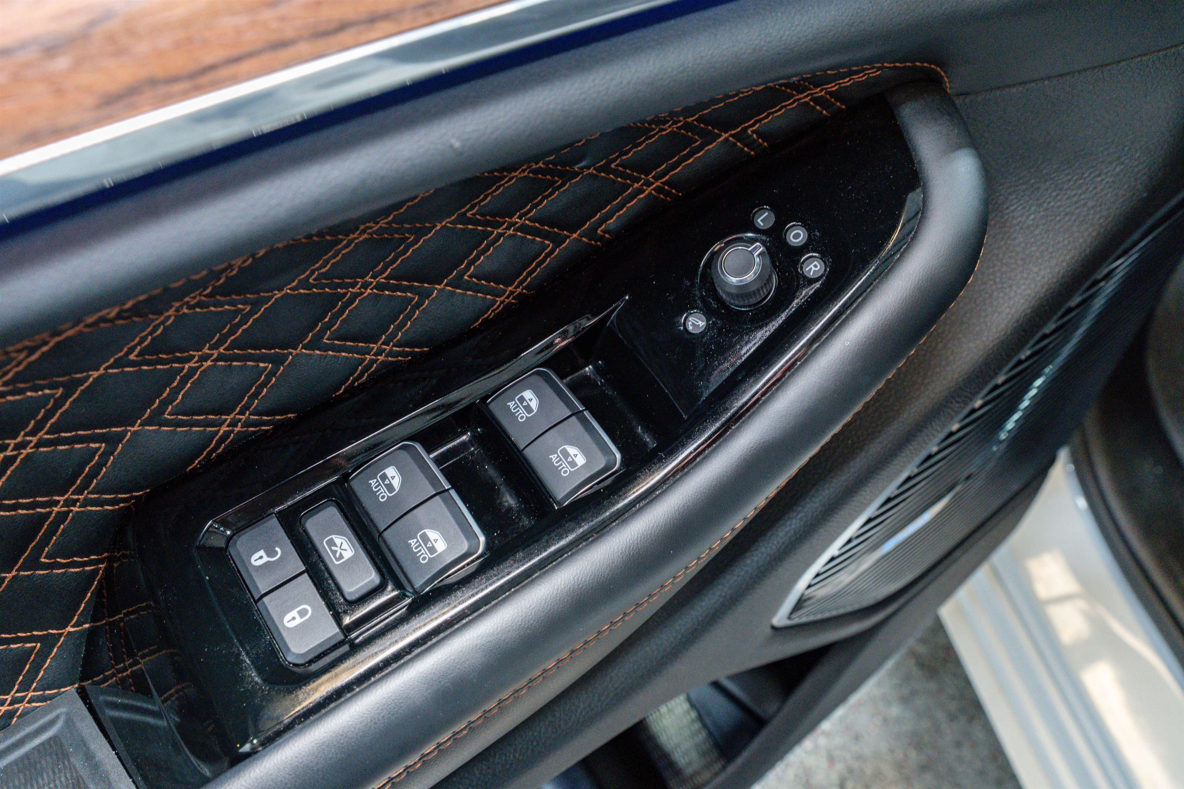 Used 2023 Jeep Grand Cherokee Summit w/ High Altitude Package image 15