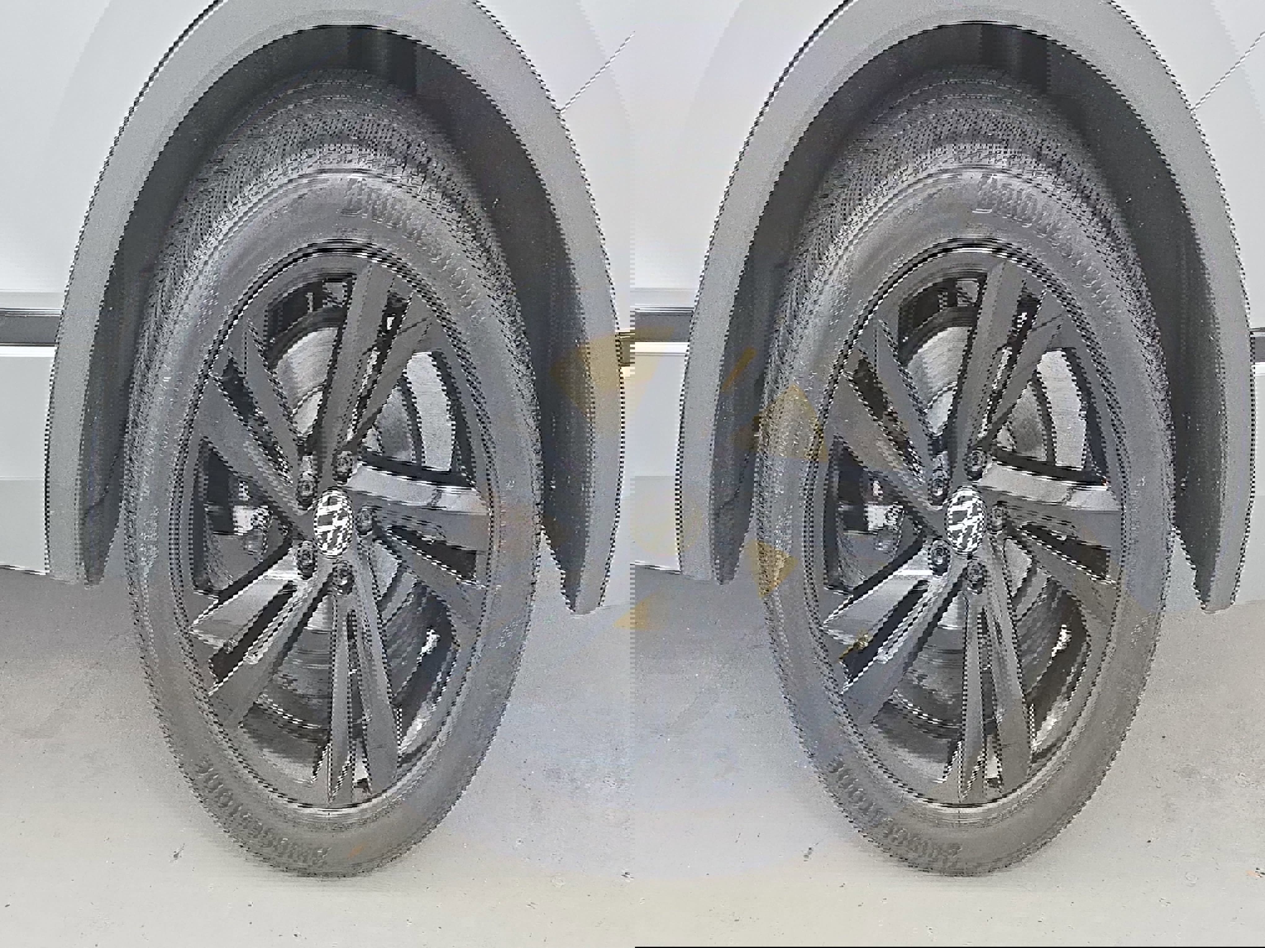 Certified 2023 Volkswagen Tiguan SE R-Line image 33