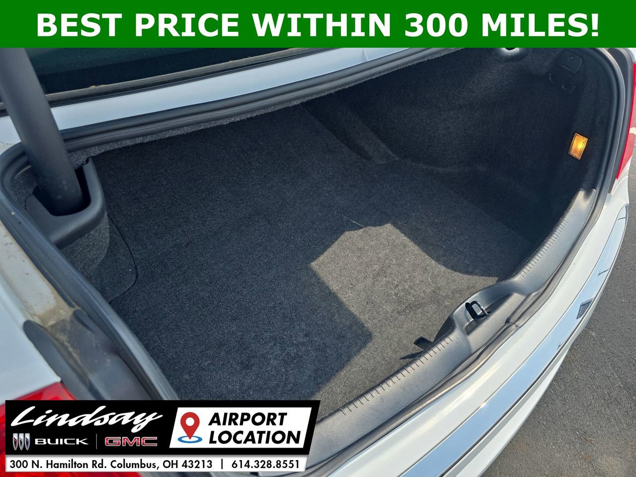 Used 2022 Chrysler 300 Touring image 24